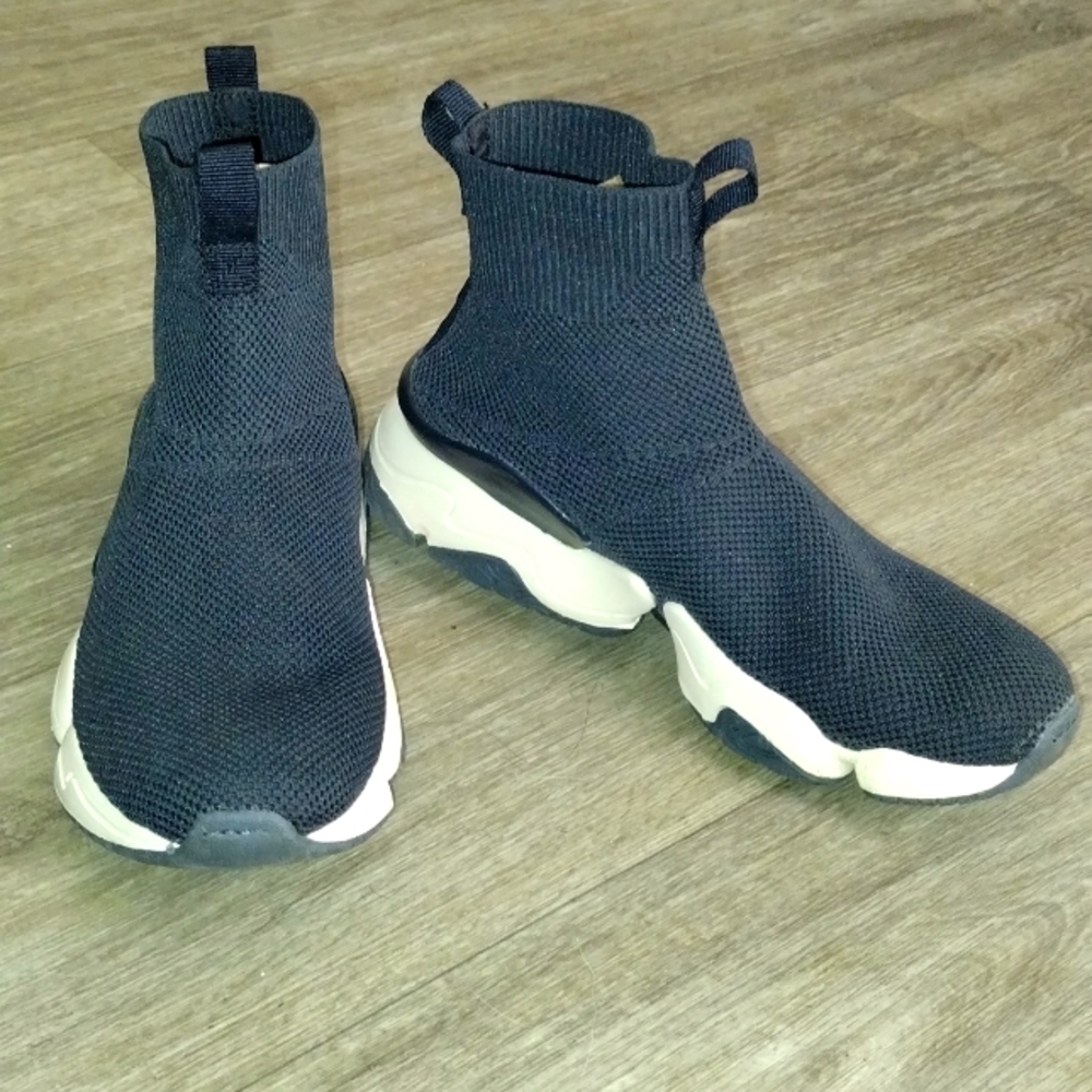 Zara slip on socks style size 5